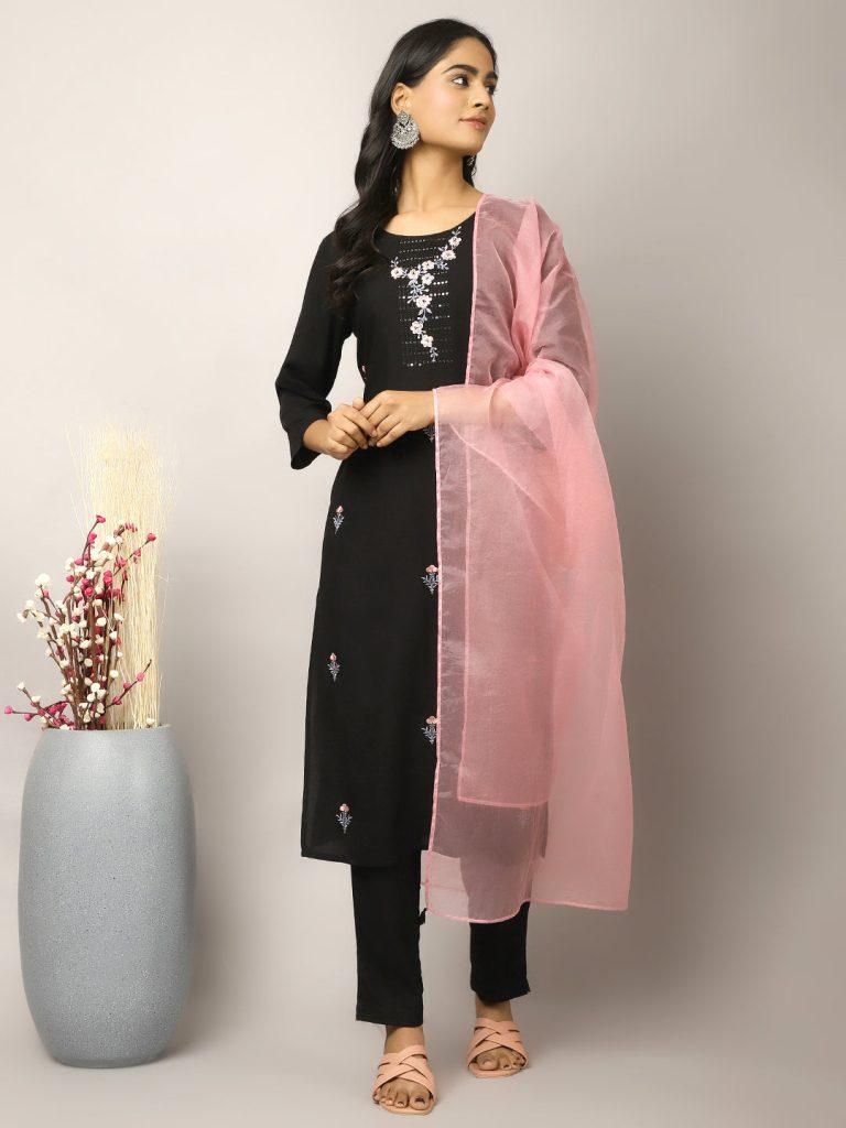 Stylish Suits for Women – Shop Trendy & Comfortable Designs Stylish Suits for Women – Shop Trendy & Comfortable Designs