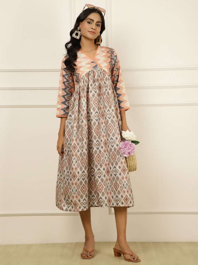 Ethnic Dresses for Women – Elevate Your Wardrobe with Grace! Ethnic Dresses for Women – Elevate Your Wardrobe with Grace!