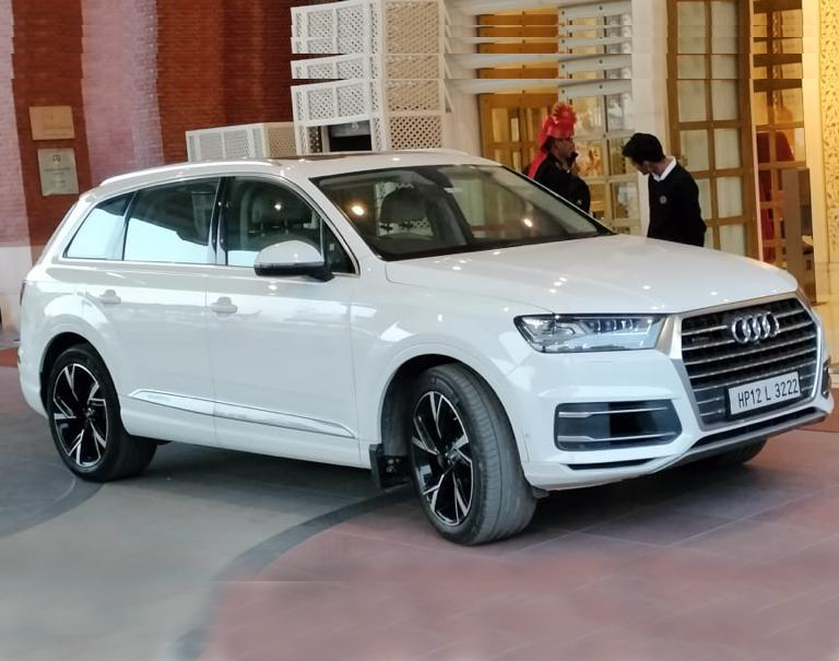 Book Your Audi Q7 Hire in Jaipur for an Exceptional Ride