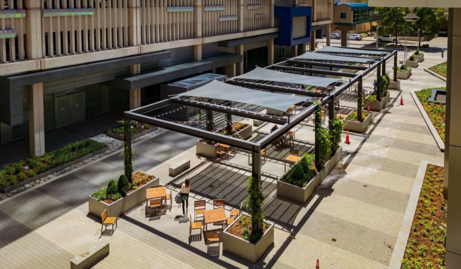 Find Reliable Awning Contractors Today