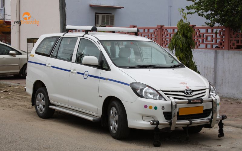 Innova Car Rental in Jaipur – Book with Raj Travels