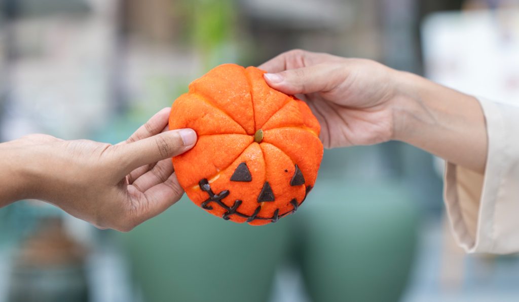 Spooky Delights: Halloween Bakes at Yamanote Atelier Spooky Delights: Halloween Bakes at Yamanote Atelier
