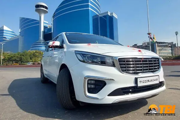 Book Chauffeur driven Kia Carnival hire service in Jaipur Book Chauffeur driven Kia Carnival hire service in Jaipur