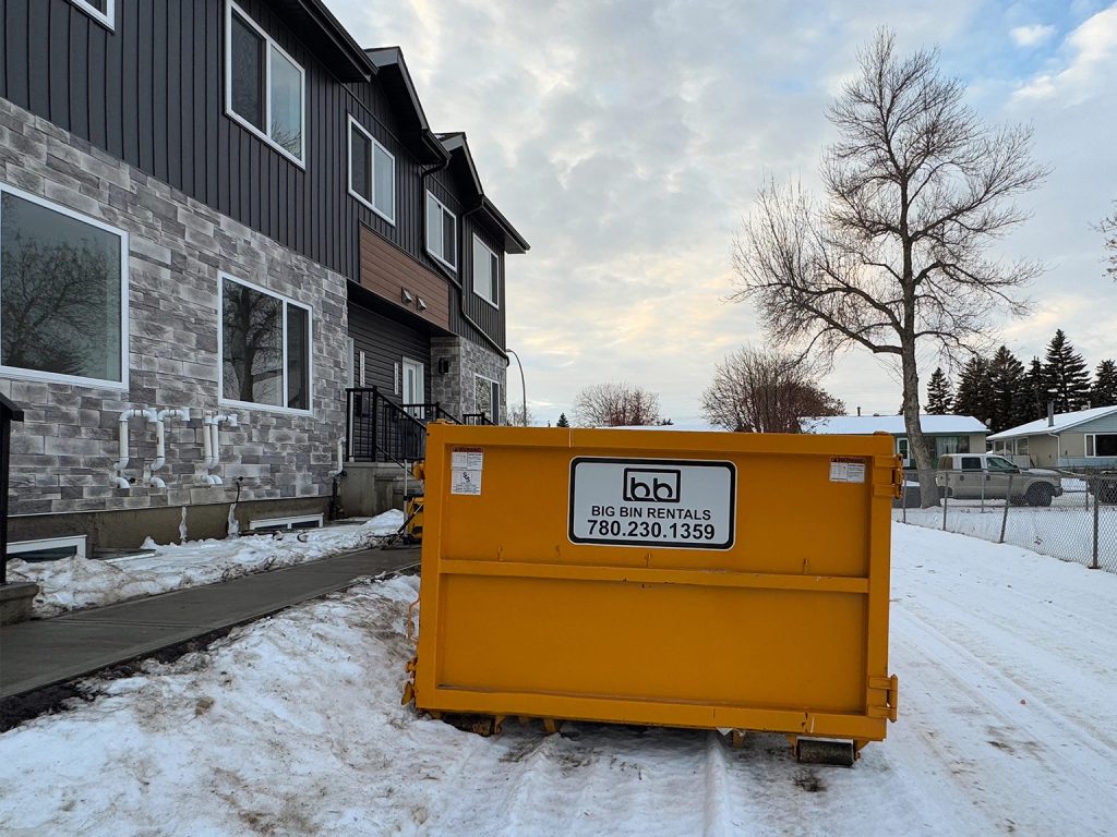 Edmonton Dumpster Bin Rentals for Home & Yard Cleanup