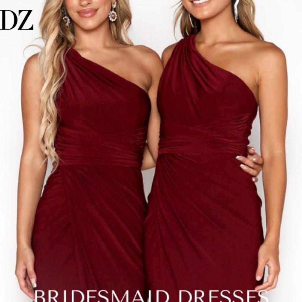 Chic Short Dress for Your Wedding Day Look