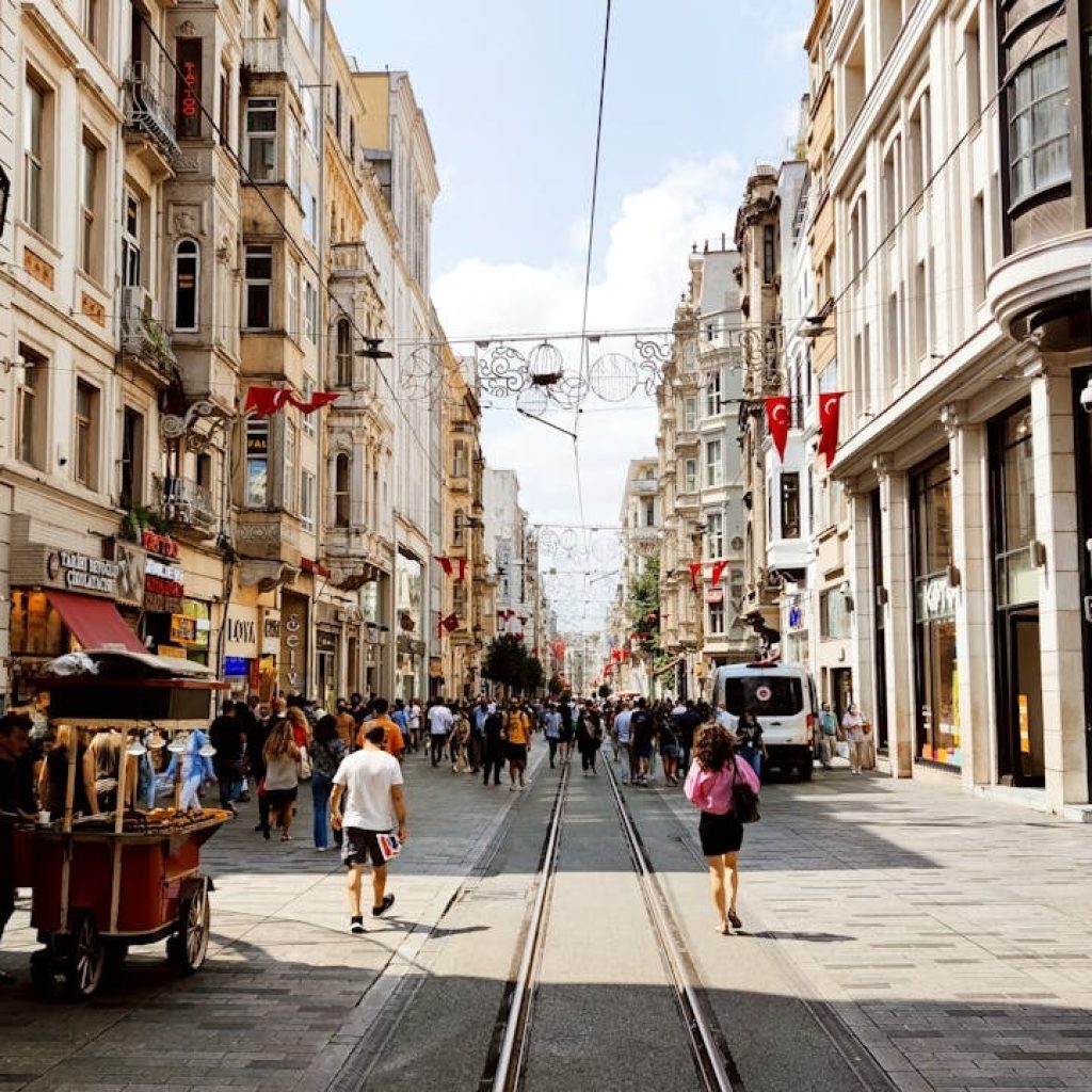 Furnizor de materiale de construcții în Emiratele Aparte – calitate și rapiditate