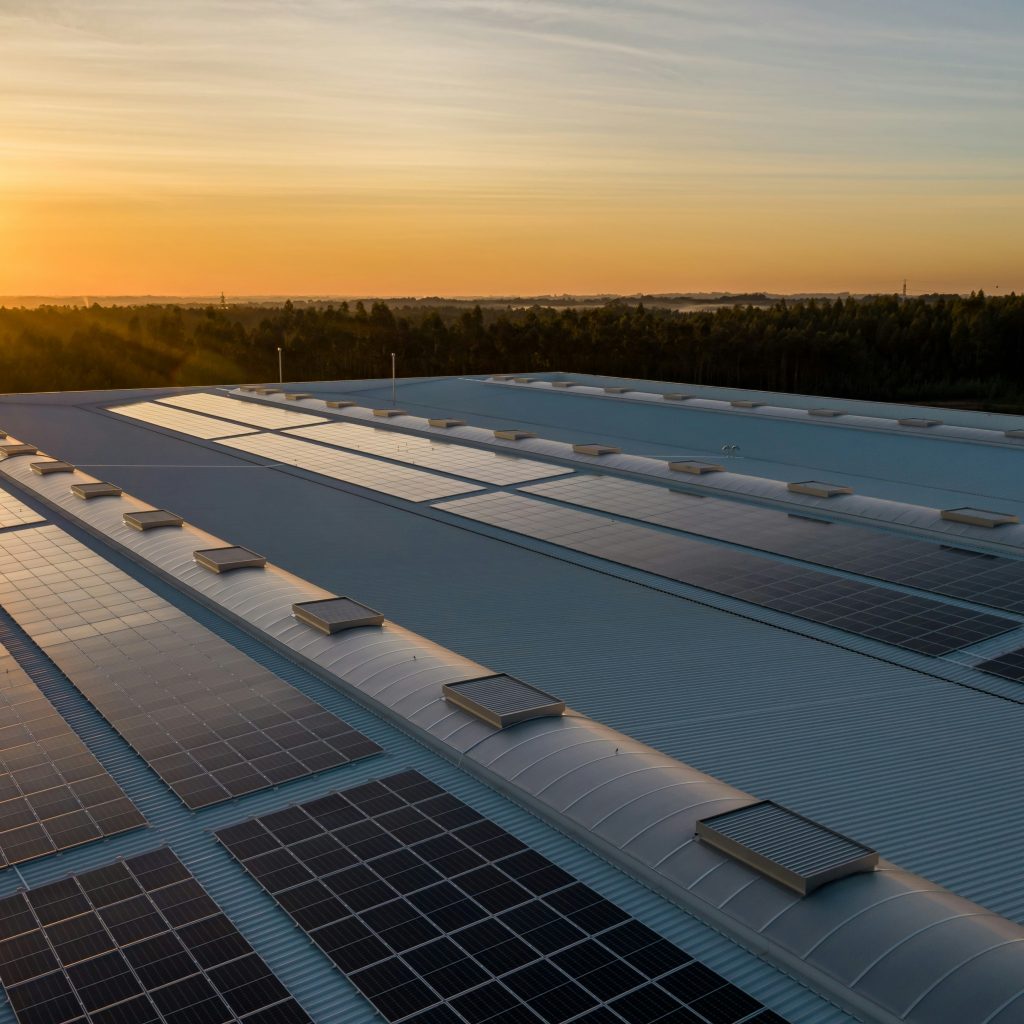 Off-grid solar Alberta: Reliable, rural power solutions