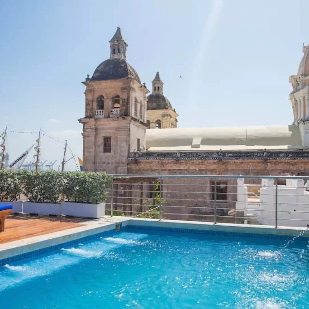 Unforgettable Cartagena Private Yacht Experience for Your Crew