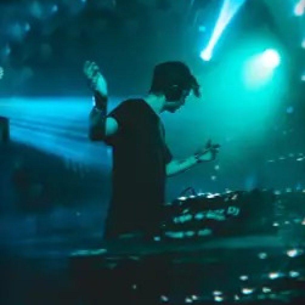 Get Featured on Spotify Playlists With a Standout Pitch Get Featured on Spotify Playlists With a Standout Pitch