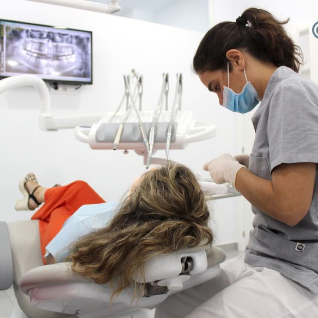 Sonrisa segura en Bollullos: rehabilita tu boca hoy Sonrisa segura en Bollullos: rehabilita tu boca hoy
