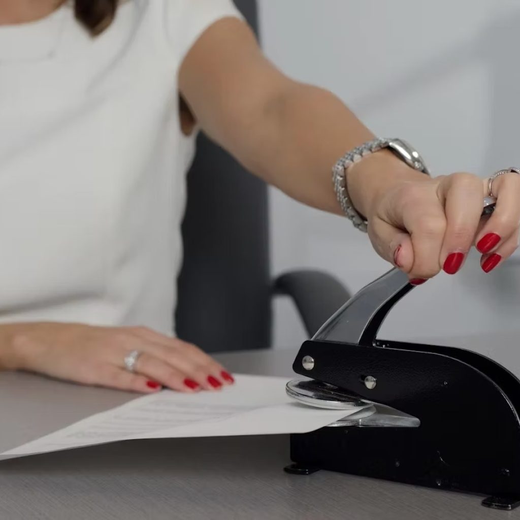 Convenient Online Notary Services for Watford Residents Convenient Online Notary Services for Watford Residents