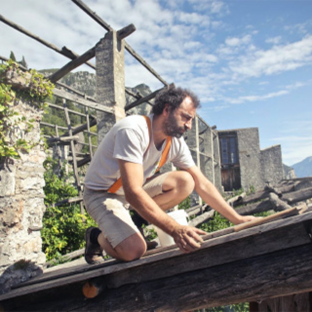 Fast Local Roof Fixes: Get Reliable Repairs Today Fast Local Roof Fixes: Get Reliable Repairs Today