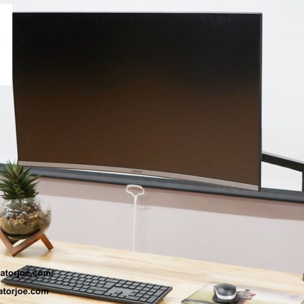 Elevate Your Workspace with a Flexible Monitor Arm Elevate Your Workspace with a Flexible Monitor Arm