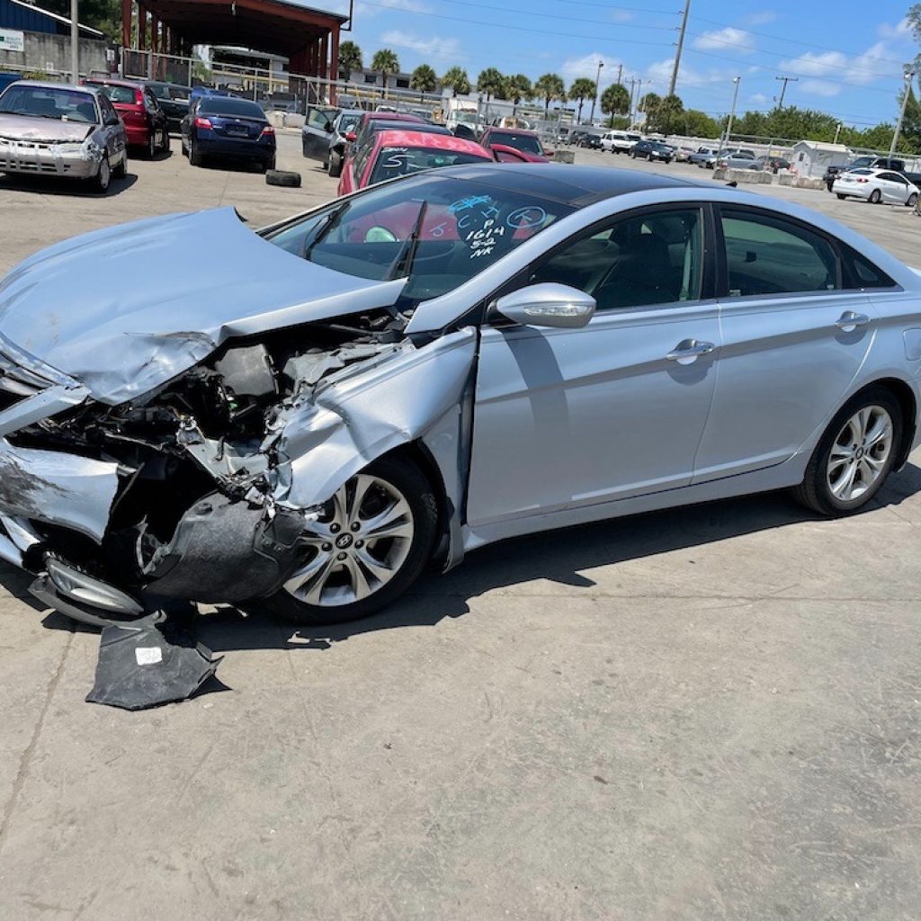 Fast Cash for Damaged Vehicles in Fort Lauderdale