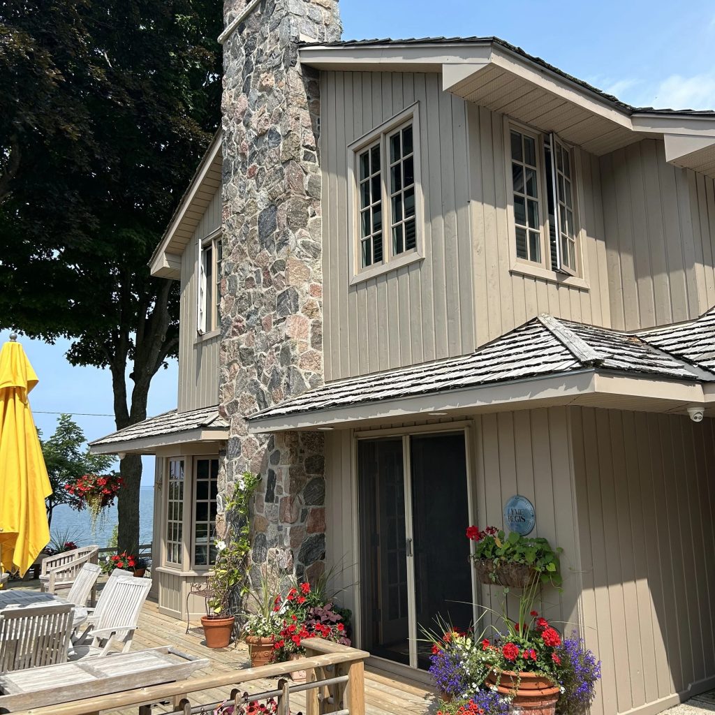 Expert Painting Services in Waterloo, Ontario for Your Home or Business