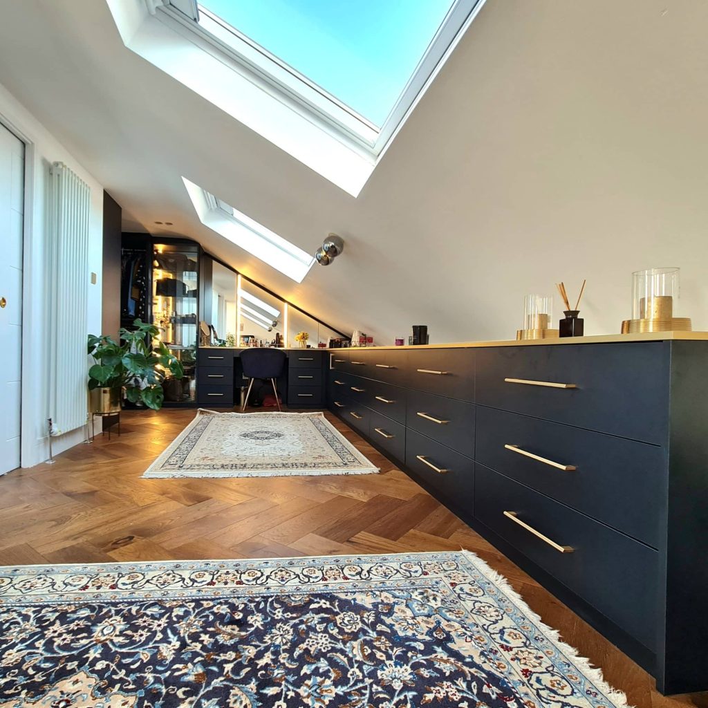 Tailored TV Console Solutions for Your Living Room