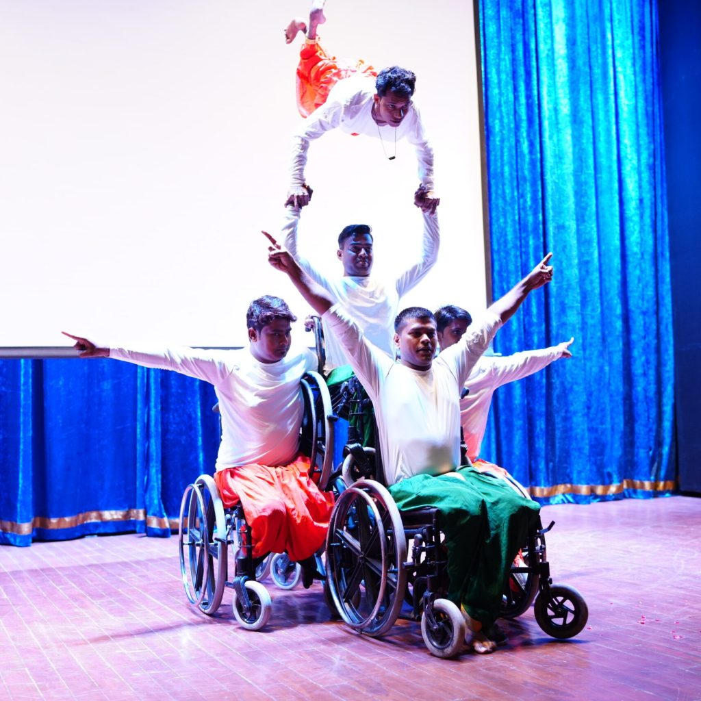 Inspiring Mobility on Stage: Inclusive Dance for All Audiences