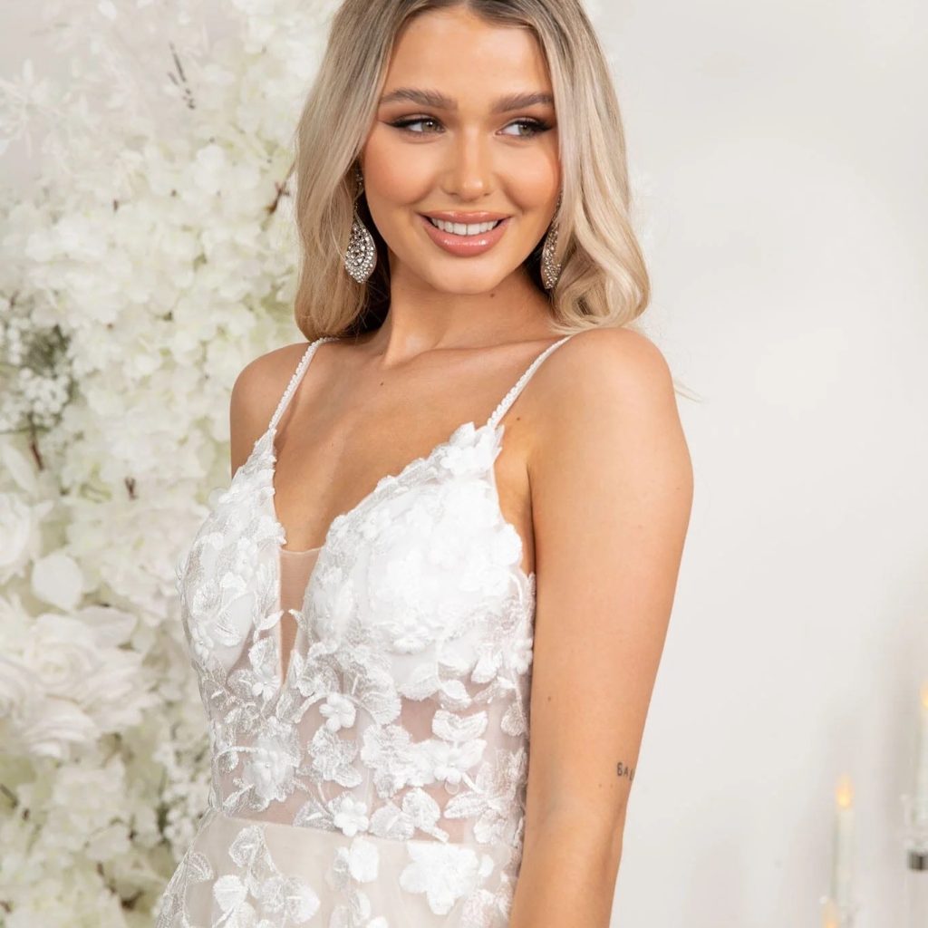 Dazzling Evening Mini Dress with Shimmering Flair