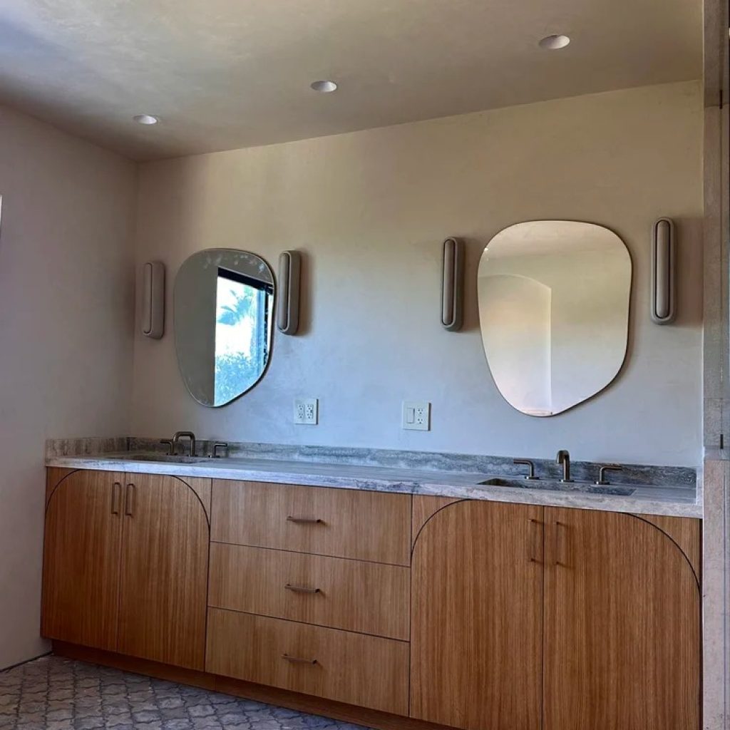 Luxurious Tadelakt Bathrooms for Los Angeles Homes