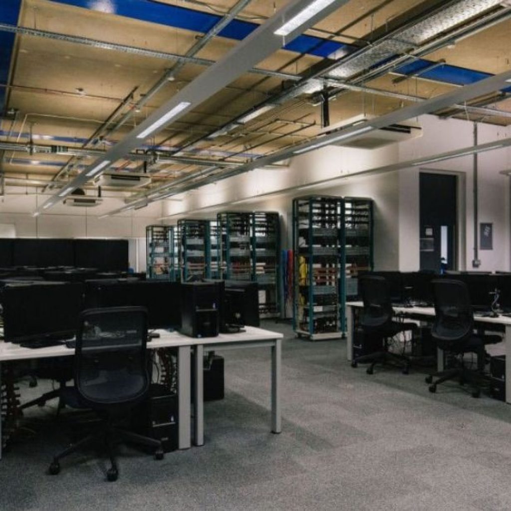 Expert PC Help in Lincoln: Fast, Friendly, Local Support