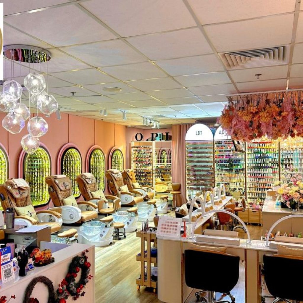 Elevate Your Nails: Expert Manicures and Spa Moments in Style