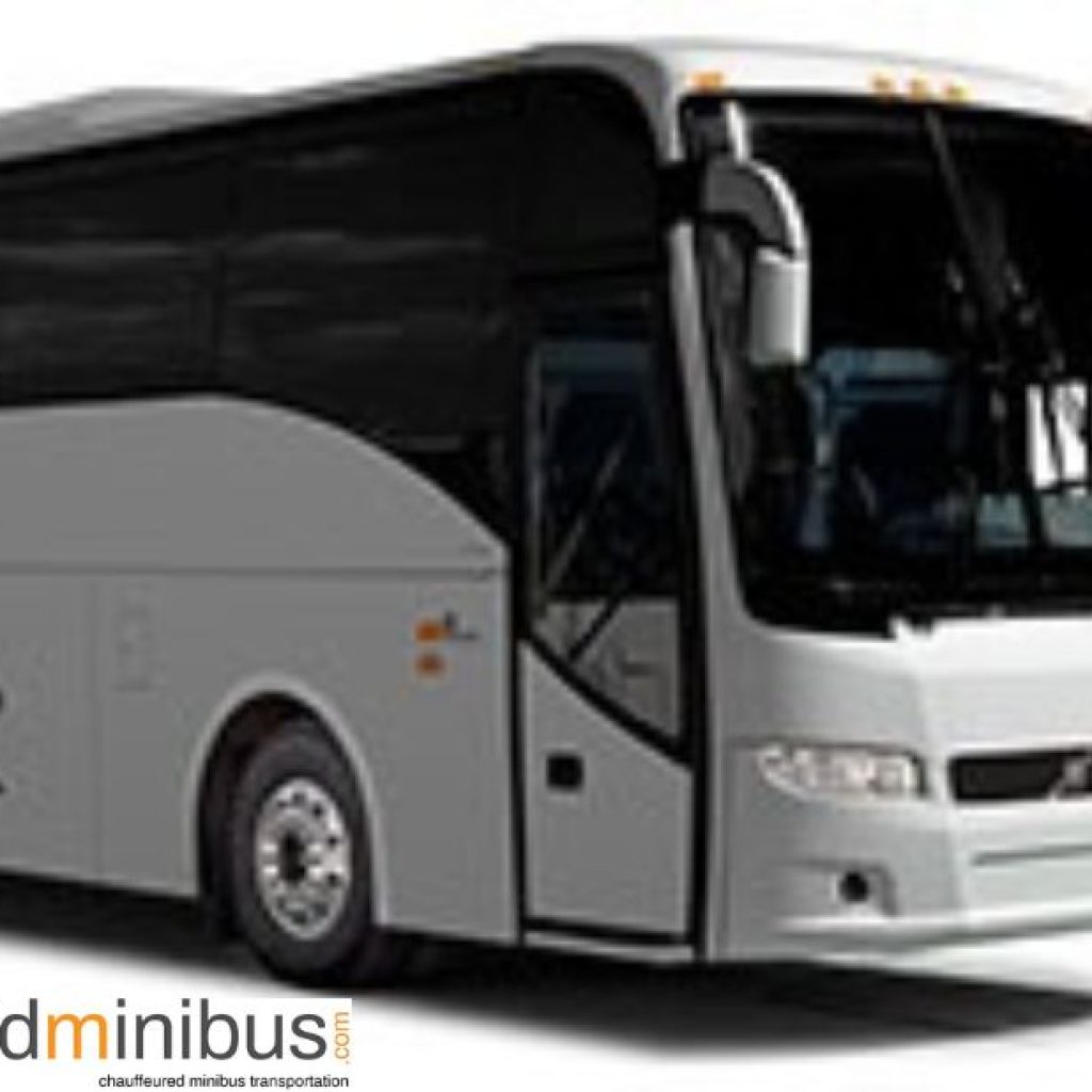 Reliable group travel in the Cotswolds with expert drivers