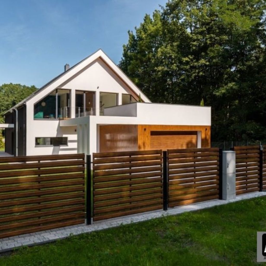 Protect Your Property with Reliable Fence Solutions in Rockland