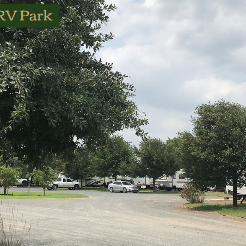 Discover a Relaxed, Well-Equipped RV Park near Pearsall