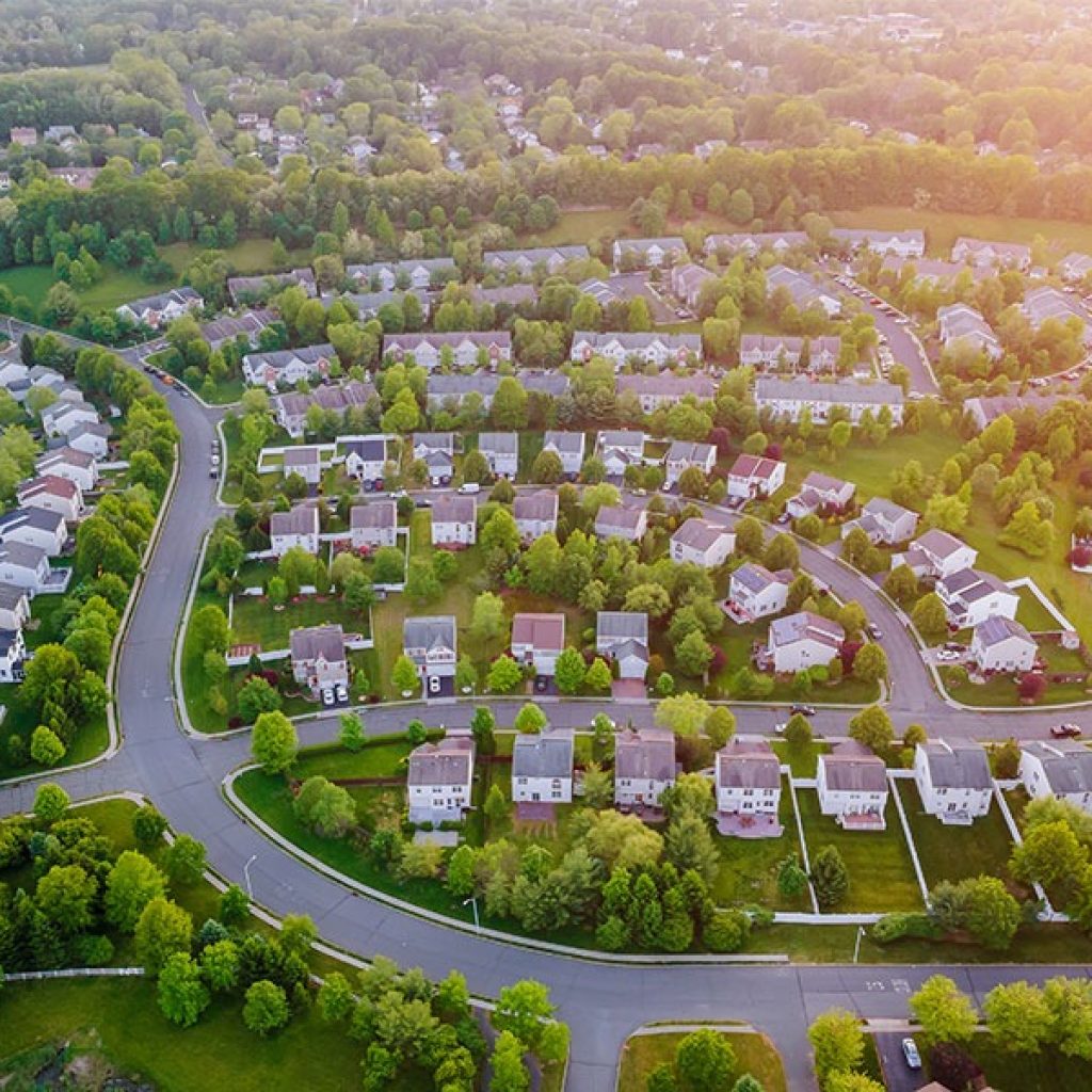Comprehensive HOA Management for Universal City Areas