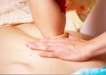 How Massage Reduces Loneliness and Stress in the Elderly