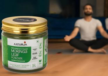 Organic Moringa Powder for Daily Glow & Wellness